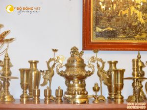 Bộ đỉnh đồng đầy đủ cho bàn thờ gia tiên kích thước 60cm