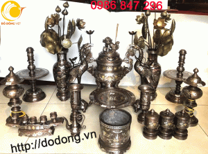 Báo giá bộ đỉnh thờ ngũ sắc đầy đủ trên bàn thờ