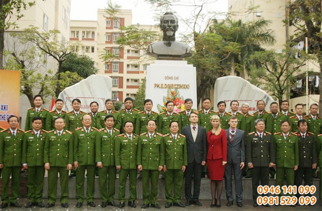 Khánh thành Tượng nhà cách mạng Ph.D.Dgiec-zen-xki tại Học viện CSND