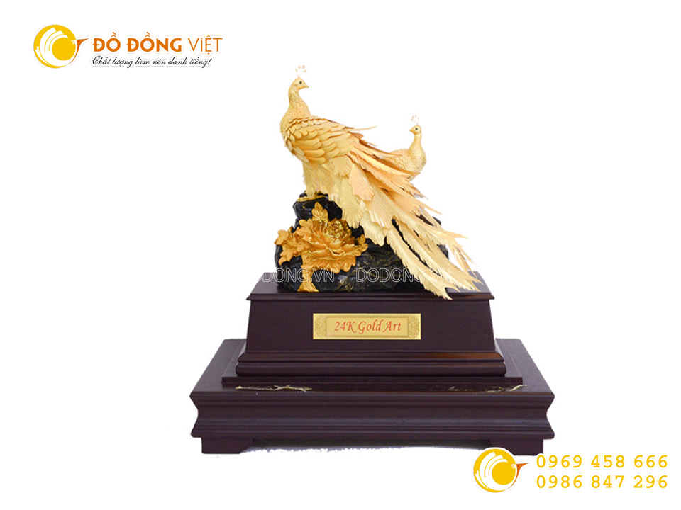 Quà tặng phong thủy cao cấp đôi chim công bằng vàng
