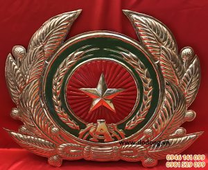 gia công chế tác huy hiệu công an bằng đồng chuẩn