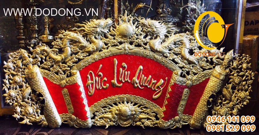 Mẫu cuốn thư câu đối đồng vàng thư pháp chạm đẹp