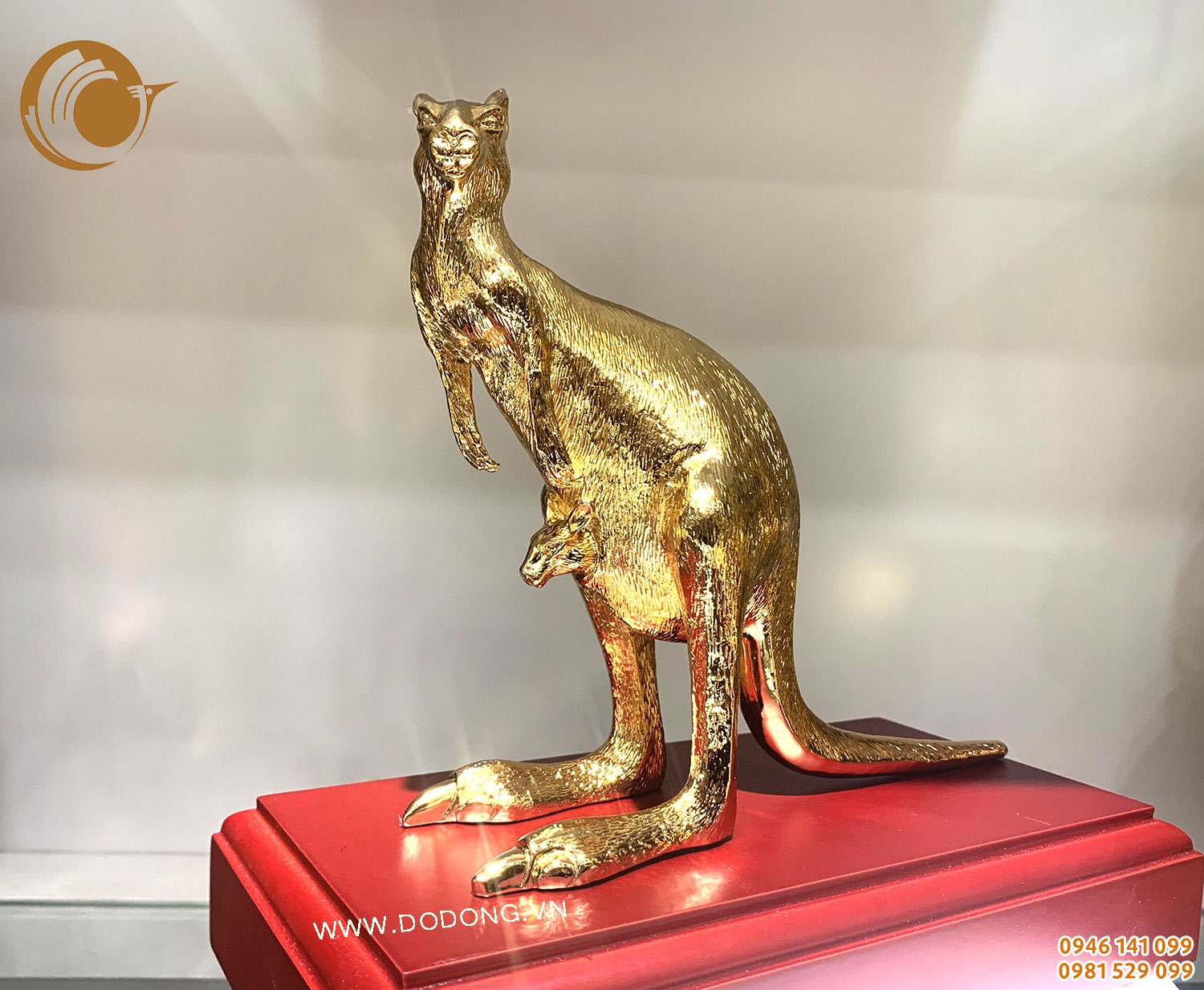 Tượng chuột túi bằng đồng mạ vàng 24k
