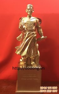 Tượng trần hưng đạo đúc đồng thu nhỏ để bàn làm việc