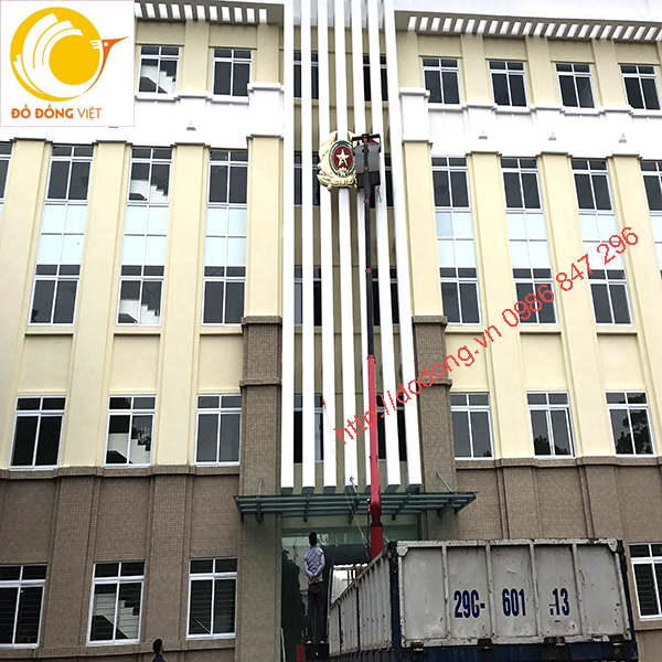 Công an hiệu lắp đặt tòa nhà cục an ninh cửa khẩu dk 2,4m