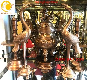 Bộ đỉnh hạc nến đồng đỏ đúc liền, chữ dát vàng cao 50cm