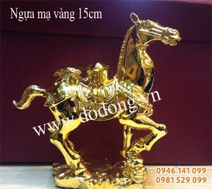 Tượng phong thủy ngựa cõng thỏi vàng mạ vàng Ngựa đồng