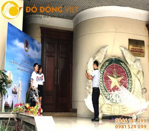 Huy hiêu công an dk 3m lắp nhà điều hành HVCSND
