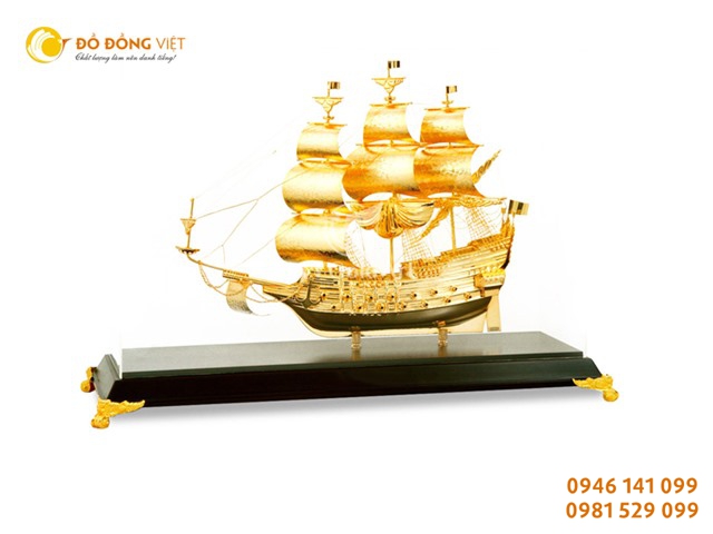 Quà tặng thuyền buồm mạ vàng 9999, quà tặng độc đáo dành cho khách nước ngoài