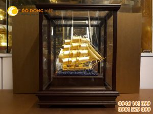 Quà tặng thuyền buồm cho đối tác kinh doanh quốc tế