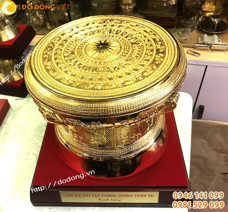 mẫu trống đồng quà tặng để bàn nhỏ dk 10,12,15,20cm khắc lời tặng