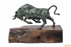 Tượng bò tót và tác dụng trong phong thủy