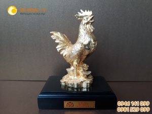 Tượng gà phong thủy mạ vàng