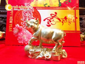 Tượng heo vàng, tượng heo tài lộc, tượng heo mạ vàng quà tặng đầu năm 2019 ý nghĩa