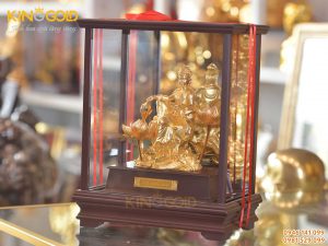 Tượng văn thù bồ tát mạ vàng 24k