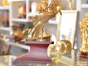 Tượng Thánh Gióng Mạ Vàng- quà tặng phong thủy cao cấp