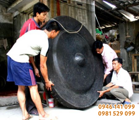 Chiêng đồng gò lớn nhì Việt Nam tại