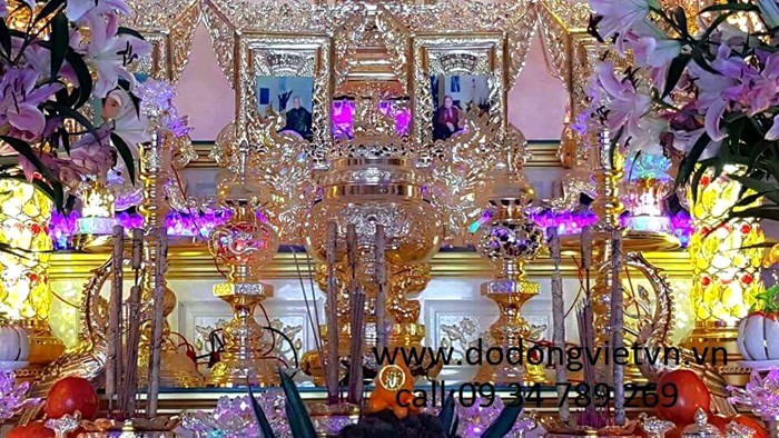 thi công và chế tác đồ đồng cho nội thất phòng thờ gia đình, từ đường, đình chùa uy tín