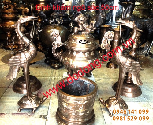 Bộ đồ thờ cúng trong gia đình khảm ngũ sắc cao 50cm,1 đỉnh,2 hạc,2 chân nến