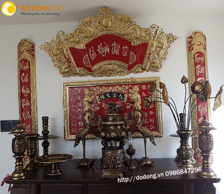Đồ thờ cúng lư hương, cuốn thư câu đối, liền thờ bằng đồng trang trí nôi thất bàn thờ