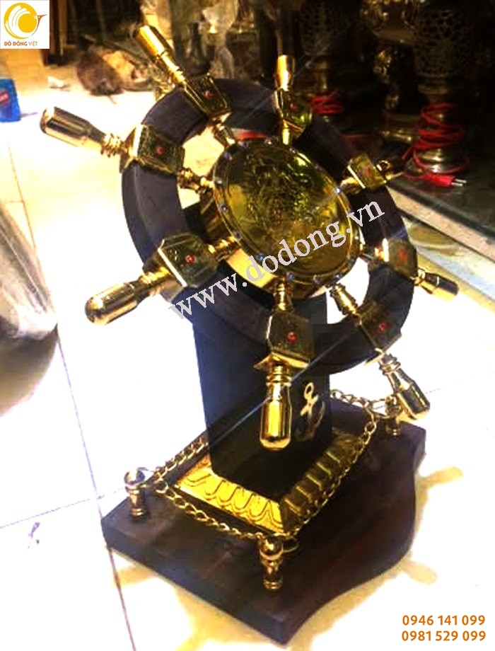 Mô hình bánh lái tàu thủy bằng đồng mạ vàng 55cm
