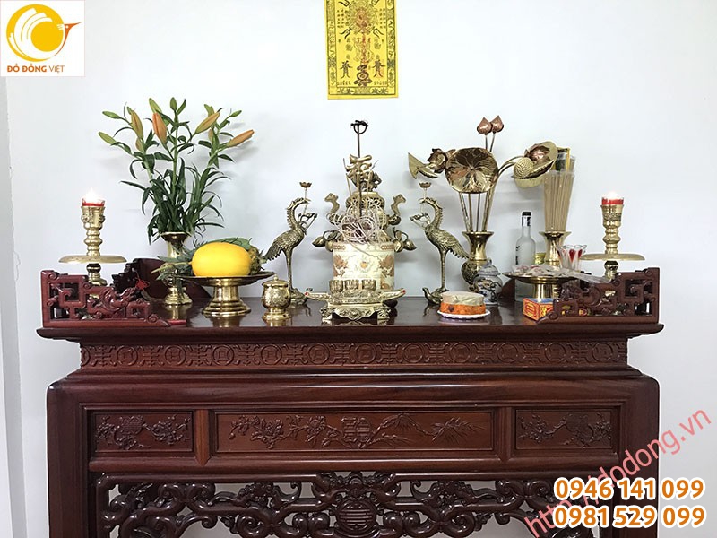 bày trí bàn thờ, cách bày bàn thờ gia tiên, đỉnh thờ