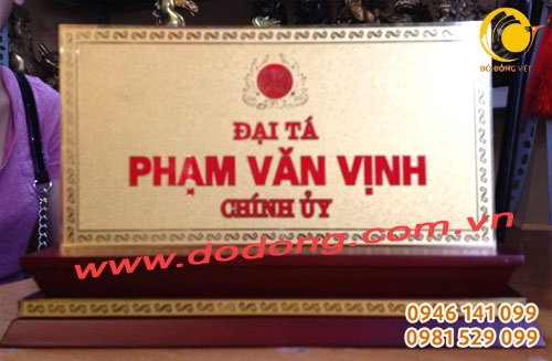 biển chức danh đại biểu quốc hội