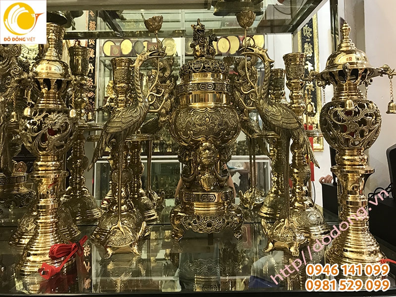 Bộ đỉnh thờ cúng số 3 đồng vĩnh tiến cao 50cm dùng cho bàn thờ 1,5m đến 1,7m