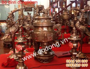 Đỉnh đồng ngũ sắc đại bái, đồ thờ ngũ sắc