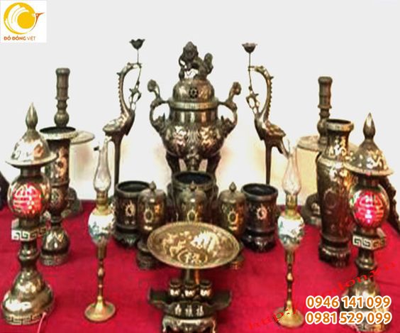 Cách bày bộ đồ thờ đồng chạm khảm tam khí trên bàn thờ