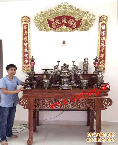 trang tri ban tho