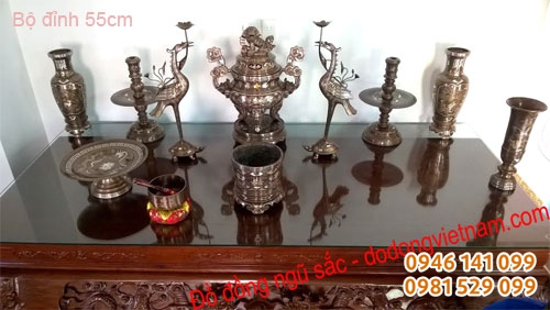 Mẫu bàn thờ cho căn biệt thự sang trọng tại Quận 7 - HCM