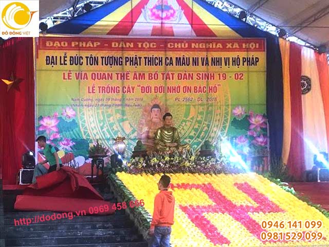 Tổ chức nghi lễ đúc tượng, Trồng cây đầy ý nghĩa tại Sân khấu chùa Thiên long