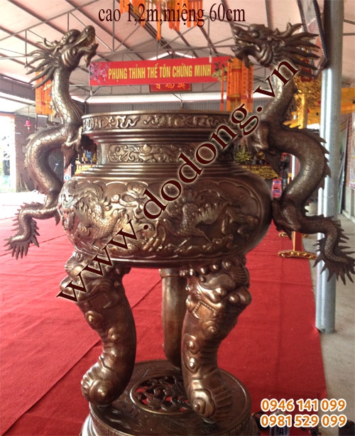 Đúc bộ lư hương tai rồng 1,2m bày chùa Hưng phúc Thanh hóa Đúc bộ lư hương tai rồng 1,2m bày chùa Hưng phúc Thanh hóa