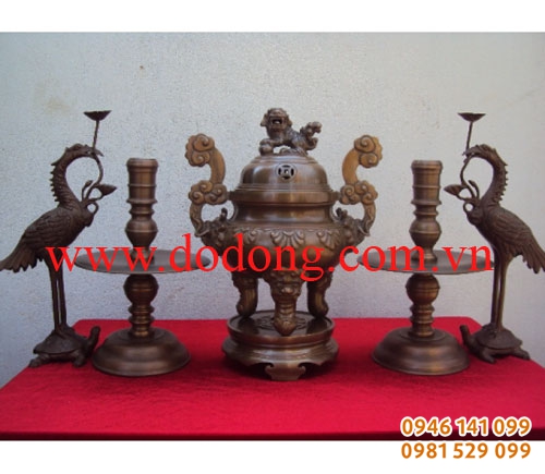 Đỉnh đồng hoa sòi cổ ngũ sư