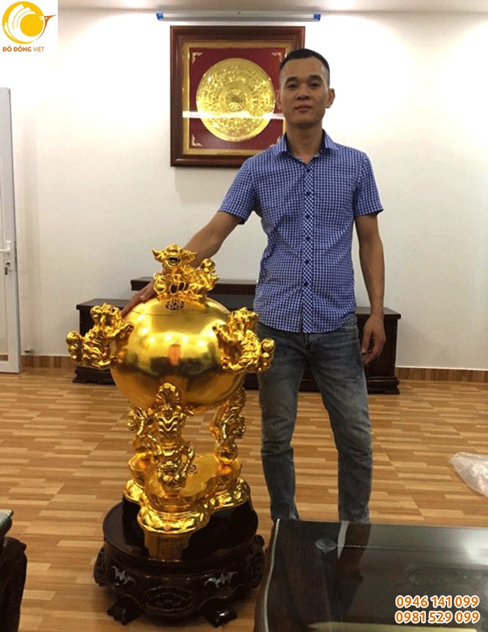 Đỉnh đồng thất lân, đỉnh quả bóng mạ vàng 90 cm