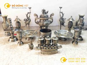 Bộ đỉnh đồng cạo màu cao 70 cm song long chầu nguyệt rồng đúc nổi
