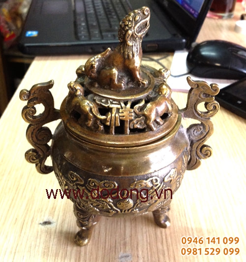 Mẫu đình đồng đốt trầm cổ