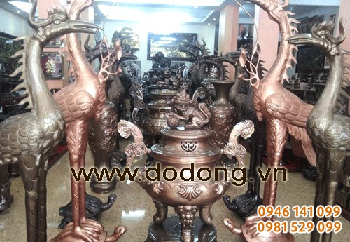 Bộ lư hương bằng đồng đúc tinh xảo, chất lượng cao, bảo hành vĩnh viễn