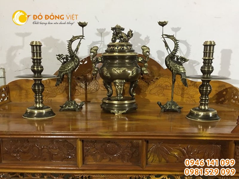 Bộ đỉnh đồng thờ cúng ngũ sự bằng đồng vàng đúc thủ công