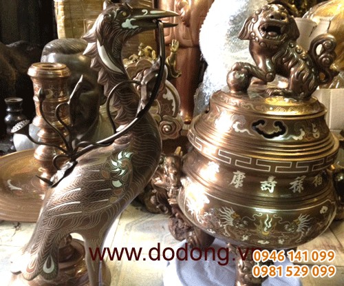 đỉnh thờ đồng ngũ sắc