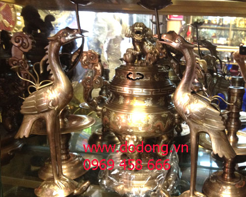 Bộ đồ thờ đồng ngũ sắc tại Hải Phòngcao 45cm khảm vàng, bạc đồng