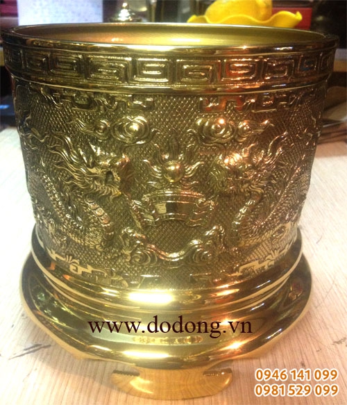 Bát hương đồng vàng thờ gia tiên, bà cô, thổ công