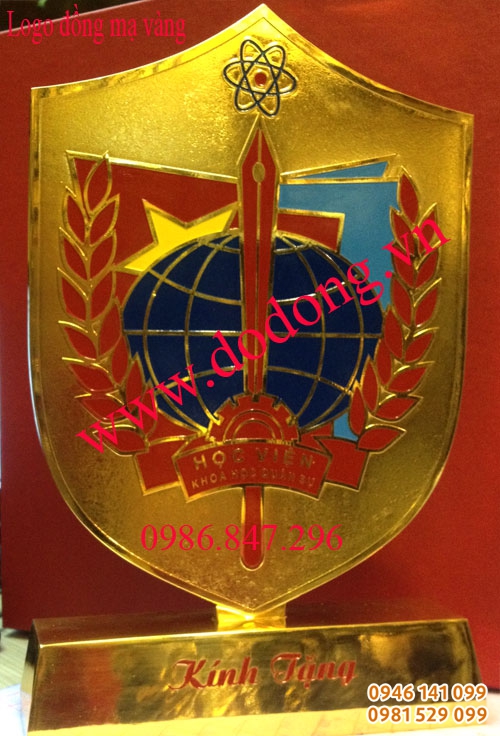 Đúc logo đồng 1cm mạ vàng 24k làm quà tặng vip