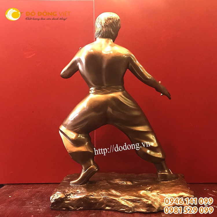 Tượng lý tiểu long đồng đỏ đúc thủ công theo mẫu tượng đài tại hồng kong