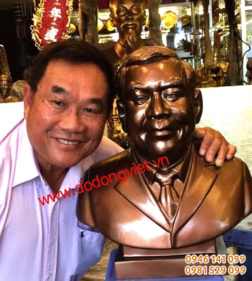 nhận đúc chân dung