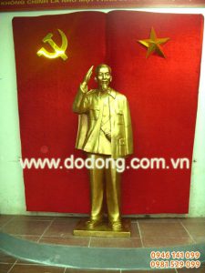 Tương đồng Hồ chủ tịch đúc nguyên khối
