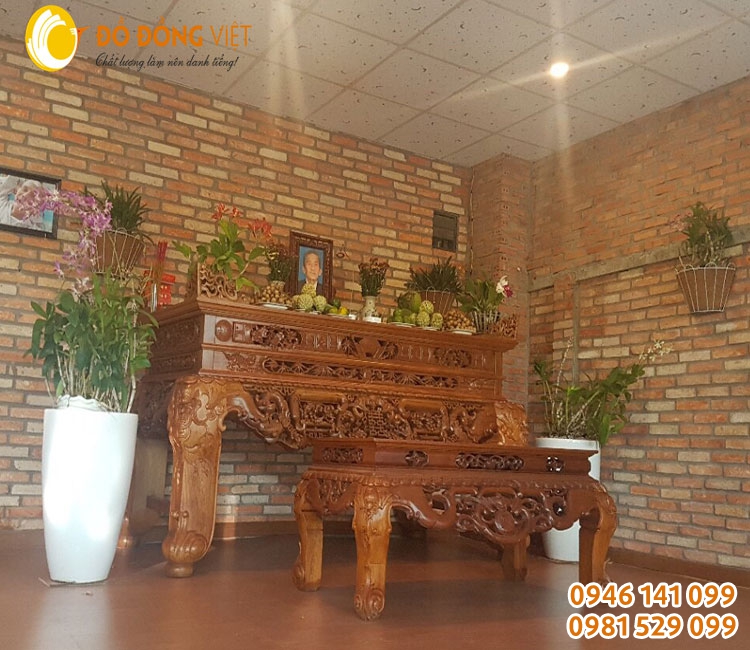 Phòng thờ và bàn thờ gia đình được khách hàng cung cấp qua zalo, viber