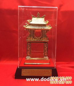 Bộ quà tặng độc đáo nhất của Hà nội mô hình đồng mạ vàng