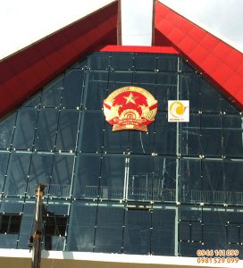 Quy trình chế tác và lắp đặt quốc huy cửa khẩu quốc tế hữu nghị